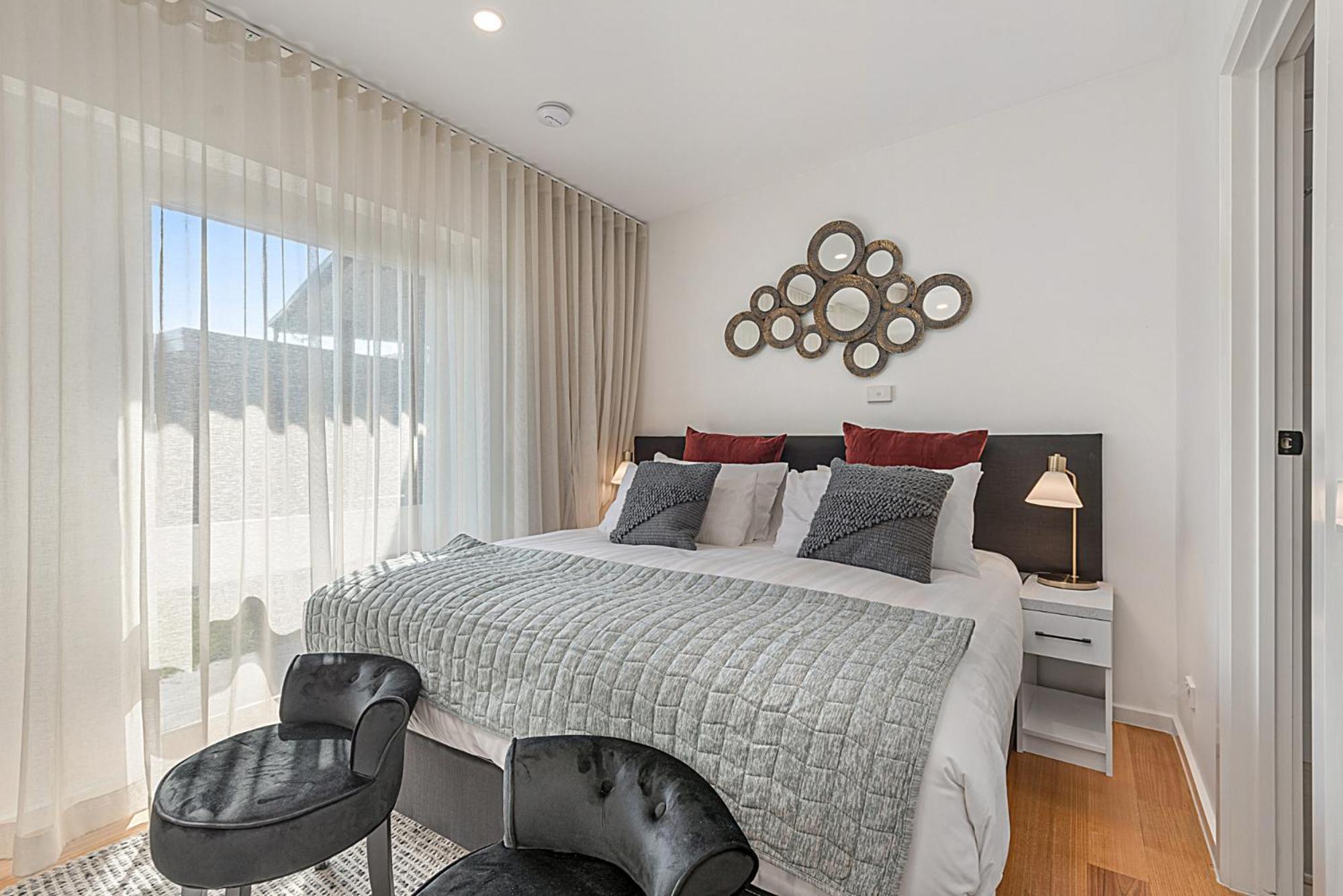 Comfy Studio With Shared Backyard Near Racecourse Carnegie Bagian luar foto